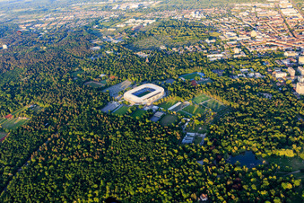 Fussballstadion BBBank Wildpark des KSC - Karlsruher Sport-Club im Ortsteil Innenstadt-Ost im Bundesland Baden-Württemberg, Deutschland von oben
