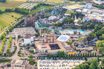 Atlantica SuperSplash, Spanische Arena, 4-Sterne Burghotel "Castillo Alcazar" und 4-Sterne Erlebnishotel „El Andaluz“ des Europapark Rust im Bundesland Baden-Württemberg, Deutschland