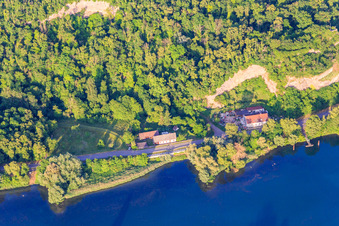 Luftbild von Limberg am Rhein mit Restaurant Zur Limburg in Sasbach am Kaiserstuhl im Bundesland Baden-Württemberg, Deutschland