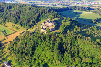 Luftbild von Festungsruine Hochburg bei Emmendingen aus Norden im Ortsteil Windenreute im Bundesland Baden-Württemberg, Deutschland