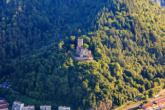 Ruine Kastelburg in Waldkirch im Bundesland Baden-Württemberg, Deutschland