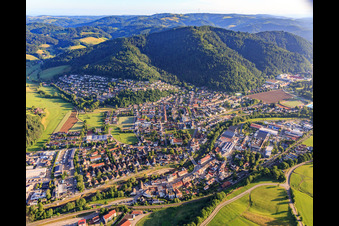 Ortsübersicht aus Süden im Ortsteil Kollnau in Waldkirch im Bundesland Baden-Württemberg, Deutschland