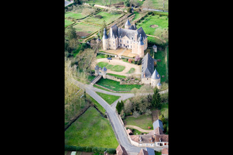 Sarthe, Semure en Vallon, Le Chateau in Semur-en-Vallon, Frankreich