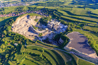 Luftbild von Steinbruch Bötzingen der HANS G. HAURI KG Mineralstoffwerke im Ortsteil Oberschaffhausen im Bundesland Baden-Württemberg, Deutschland