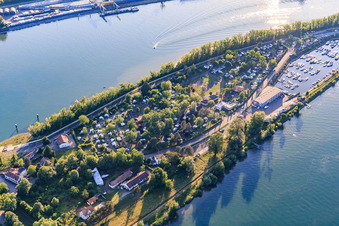 Campingplatz Camping Tohapi L'Ile du Rhin auf der Rheininsel in Biesheim im Bundesland Haut-Rhin, Frankreich