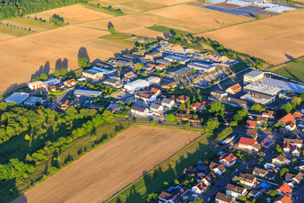 Gewerbegebiet mit KANTSTAHL GmbH und bt bavaria TOOLS GmbH in Weisweil im Bundesland Baden-Württemberg, Deutschland