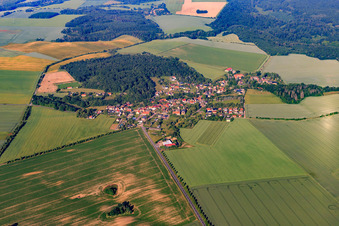 Dorfansicht aus Nordosten im Ortsteil Bräunrode in Arnstein im Bundesland Sachsen-Anhalt, Deutschland