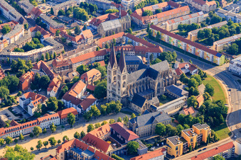 Domplatz mit Dom und Domschatz Halberstadt im Ortsteil Diocese Halberstadt im Bundesland Sachsen-Anhalt, Deutschland