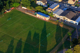 Fussballplatz in Offenbach an der Queich im Bundesland Rheinland-Pfalz, Deutschland