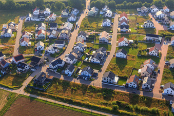 Neubaugebiet K2 in Kandel im Bundesland Rheinland-Pfalz, Deutschland von der Drohne aus gesehen