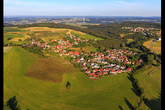 Dorfansicht aus Osten im Ortsteil Zepfenhan in Rottweil im Bundesland Baden-Württemberg, Deutschland