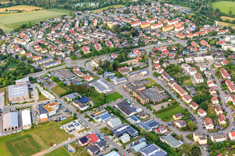 Dorfansicht aus Westen mit Rausch Technik GmbH in Balingen im Bundesland Baden-Württemberg, Deutschland
