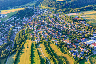 Ortsübersicht aus Süden in Niedereschach im Bundesland Baden-Württemberg, Deutschland