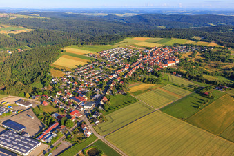 Ortsübersicht aus Osten im Ortsteil Binsdorf in Geislingen im Bundesland Baden-Württemberg, Deutschland