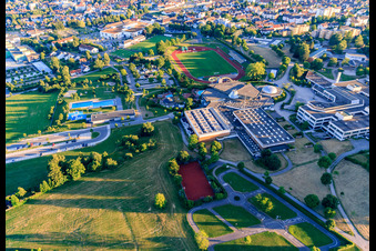 Panorama-Bad und -Freibad Freudenstadt, Hermann-Saam-Sportfeld der Spielvereinigung Freudenstad, Kepler Gymnasium, Jugendverkehrsschule Freudenstadt, Stadionhalle und Kreishalle im Bundesland Baden-Württemberg, Deutschland