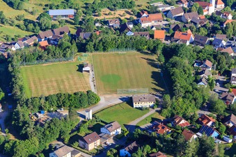 Sportplätze des FC im Dorf im Ortsteil Weilersbach in Villingen-Schwenningen im Bundesland Baden-Württemberg, Deutschland