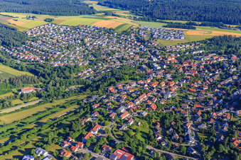 Luftbild von Ortsübersicht aus Südosten in Niedereschach im Bundesland Baden-Württemberg, Deutschland