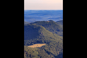 Wegelnburg, Château de Lœwenstein und Château de Hohenbourg in Lembach im Bundesland Bas-Rhin, Frankreich
