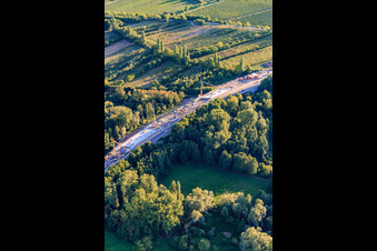 Dauerbaustelle zum vierpsurigen Ausbau der B10 im Ortsteil Godramstein in Landau in der Pfalz im Bundesland Rheinland-Pfalz, Deutschland