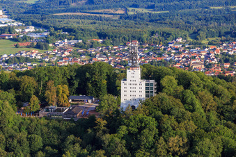 Luftbild von Schaumberg mit Skywalk, Schaumberg Alm und Aussichts- und Fernmeldeturm Schaumbergturm in Tholey im Bundesland Saarland, Deutschland