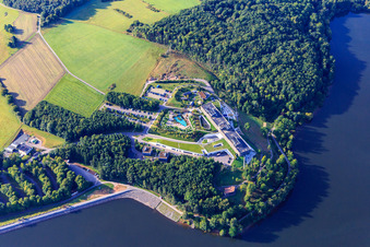 Luftaufnahme von Seezeitlodge Hotel&SPA am Bostalsee im Ortsteil Gonnesweiler in Nohfelden im Bundesland Saarland, Deutschland