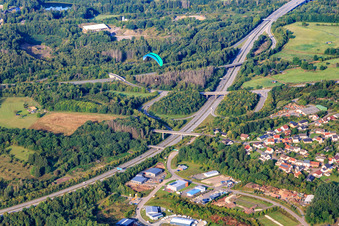Autobahnanschlussstelle Othenhausen der A62 zur B2 im Ortsteil Otzenhausen in Nonnweiler im Bundesland Saarland, Deutschland