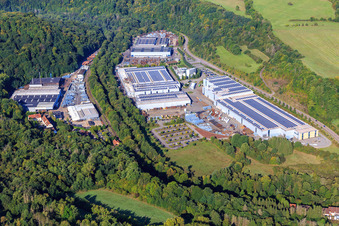 Luftbild von Produktionshallen der Gebrüder Meiser GmbH im Primstal im Ortsteil Limbach in Schmelz im Bundesland Saarland, Deutschland