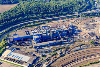 Luftbild von Saarstahl LD Stahlwerk in Völklingen im Bundesland Saarland, Deutschland