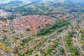 Rempart Nord und Tour de la Poudrière in Wissembourg im Bundesland Bas-Rhin, Frankreich
