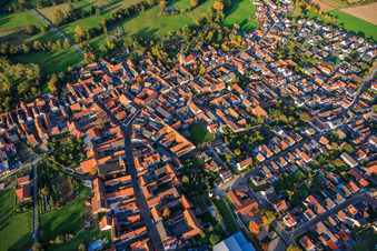 Kreuzgasse, Gartenstr in Steinweiler im Bundesland Rheinland-Pfalz, Deutschland