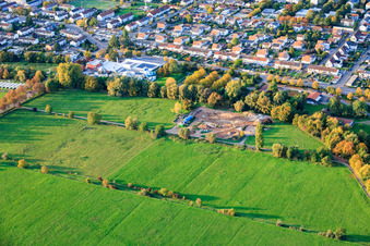 Luftbild von Rückbau der Erdölförderanlagen an der Queich im Ortsteil Queichheim in Landau in der Pfalz im Bundesland Rheinland-Pfalz, Deutschland