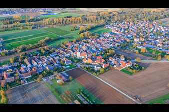 Freisbach von Südwesten im Bundesland Rheinland-Pfalz, Deutschland