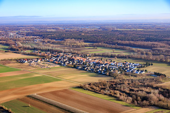 Herxheimweyher von Nordwesten im Bundesland Rheinland-Pfalz, Deutschland