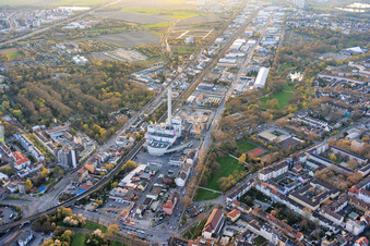 Industriestr mit GML – Gemeinschafts-Müllheizkraftwerk Ludwigshafen GmbH im Ortsteil Hemshof in Ludwigshafen am Rhein im Bundesland Rheinland-Pfalz, Deutschland