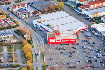 Gewerbegebiet Süd mit Edeka Stiegler und BÖ Schuhe & Fashion in Mutterstadt im Bundesland Rheinland-Pfalz, Deutschland