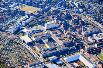 Städtisches Klinikum Karlsruhe gGmbH, Franz-Lust-Klinik für Kinder- und Jugendmedizin (Kinderklinik Karlsruhe)  einrichtungen/kinder-und-frauenklinik/kinder-und-jugendmedizin im Ortsteil Nordweststadt im Bundesland Baden-Württemberg, Deutschland
