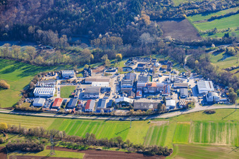 Gewerbegebiet Bunsenstraße mit Speed Indoor Kartbahn, Drollinger Bauzentrum, Bäder Recycling GmbH im Ortsteil Dietenhausen in Keltern im Bundesland Baden-Württemberg, Deutschland