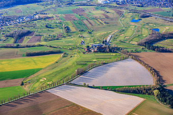 Golfplatz Golfpark Karlsruhe - GOLF absolute am Reitstall Gut Batzenhof im Ortsteil Hohenwettersbach im Bundesland Baden-Württemberg, Deutschland