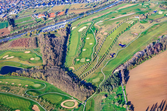 Golfplatz Golfpark Karlsruhe - GOLF absolute am Gut Batzenhof im Ortsteil Hohenwettersbach im Bundesland Baden-Württemberg, Deutschland