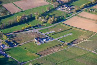 Gewerbegebiet Am Lokschuppen mit Neubaustelle von Tobias Hübenthal Kfz-Werkstatt in Klingenmünster im Bundesland Rheinland-Pfalz, Deutschland
