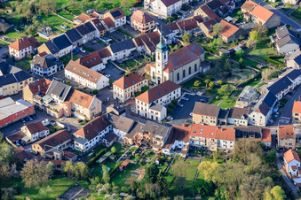 Kirche Saint-Wendelin am Jardin St Wendelin in Diebling im Bundesland Moselle, Frankreich