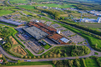 Einkaufszentrum Centre commercial B'EST mit FNAC Farébersviller 3 und B'Fun Park im Bundesland Moselle, Frankreich