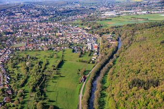 Verlauf der Blies an der deutsch-französischen Landesgrenze im Ortsteil Blies Nord in Saargemünd im Bundesland Moselle, Frankreich