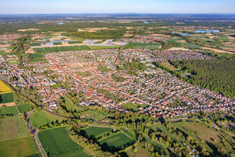 Rülzheim von Westen im Bundesland Rheinland-Pfalz, Deutschland