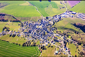 Herschdorf von Westen in Verwaltungsgemeinschaft Großbreitenbach im Bundesland Thüringen, Deutschland