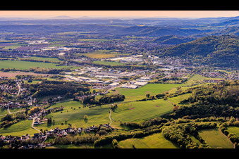 Stadtansicht aus Südosten mit OBECK Verpackungen GmbH und Martin Systems AG im Gewerbegebiet Sonneberg-Föritz im Ortsteil Malmerz im Bundesland Thüringen, Deutschland