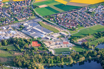 Bernd Potzel Sportstätte Oberau und Gewerbegebiet Staffelstein-West mit Goebel Porzellan in Bad Staffelstein im Bundesland Bayern, Deutschland