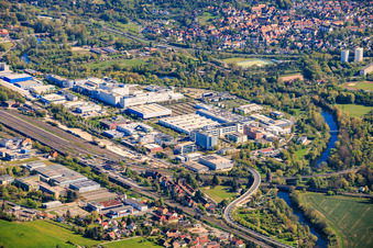 Gewerbegebiet Göschwitzer Straße zwischen Bahngleisen und Saaleufer mit JENOPTIK Robot GmbH, JENOPTIK Automatisierungstechnik, Analytik Jena GmbH+Co. KG im Ortsteil Burgau im Bundesland Thüringen, Deutschland