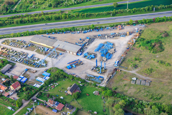 Materiallager der Fa. Bauunternehmung GLÖCKLE Hoch- und Tiefbau GmbH an der A70 im Ortsteil Oberndorf in Schweinfurt im Bundesland Bayern, Deutschland