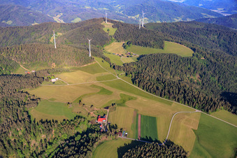 BlackForest Mx-Park und Windpark Falkenhöhe im Ortsteil Unter-Reichenbach in Hornberg im Bundesland Baden-Württemberg, Deutschland